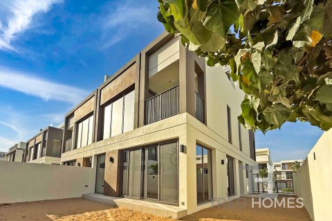 Townhouse di Tilal Al Ghaf, Dubai, UEA 4 kamar tidur, 317 m2 nomor 590266 - foto 2