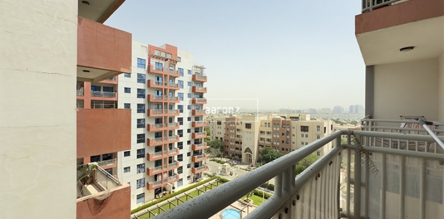 Apartment in Al Furjan, Dubai, UAE 2 bedrooms, 121.7 sq.m. № 625060