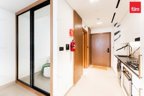 Apartment in Business Bay, Dubai, UAE 50.3 sq.m. № 622363 - photo 9