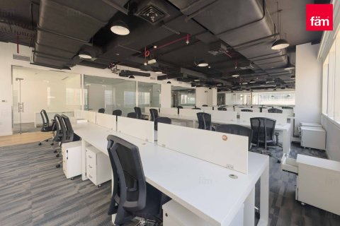 Biuro na sprzedaż w Business Bay, Dubai, ZEA 299.7 mkw., nr 622364 - zdjęcie 7
