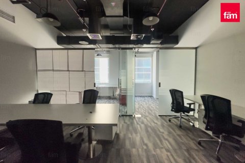 Biuro na sprzedaż w Business Bay, Dubai, ZEA 299.7 mkw., nr 622364 - zdjęcie 17