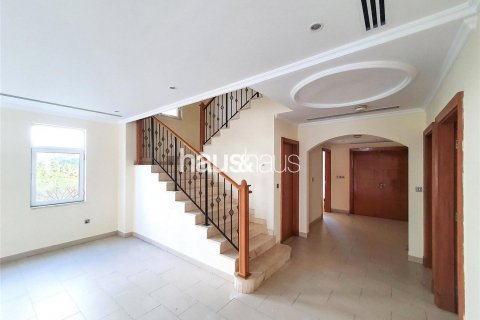 Vilë në Jumeirah Park, Dubai, Emiratet e Bashkuara Arabe 4 dhoma gjumi, 403 m2. № 626478 - Foto 6