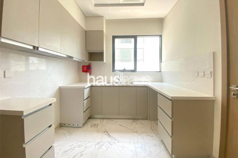 Vila v Al Furjan, Dubai, SAE 5 ložnice, 668 m² Č.: 626451 - fotografie 2