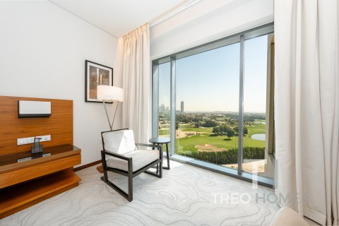 Apartment in The Hills, Dubai, UAE 3 bedrooms, 204 sq.m. № 586388 - photo 2