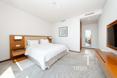 Apartment in The Hills, Dubai, UAE 3 bedrooms, 204 sq.m. № 586388 - photo 14