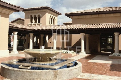 Müüa villa asukohaga Dubai, AÜE: 4 magamistoaga Nr 623509 - pilt 16