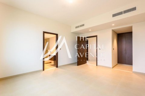 Villa in Khalifa City, Abu Dhabi, UAE 4 bedrooms, 317 sq.m. № 605095 - photo 3