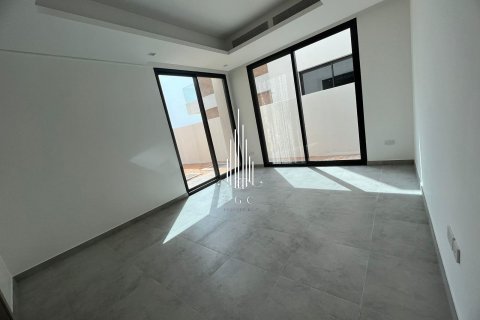 Villa on the Saadiyat Island, Abu Dhabi, UAE 4 bedrooms, 538.6 sq.m. № 577293 - photo 7