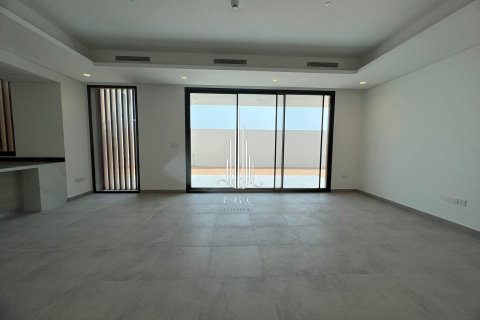 Villa on the Saadiyat Island, Abu Dhabi, UAE 4 bedrooms, 538.6 sq.m. № 577293 - photo 5