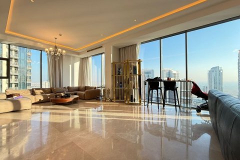 Dubai、UAE にあるマンション販売中 4ベッドルーム、278.7 m2、No590189 - 写真 1