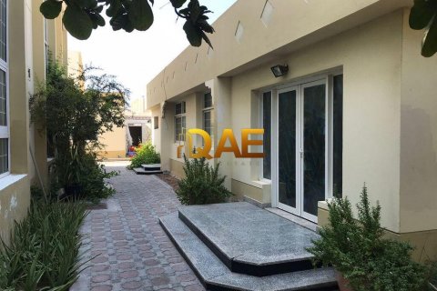 Vila v Jumeirah, Dubai, SAE 938.7 m² Č.: 575996 - fotografie 3