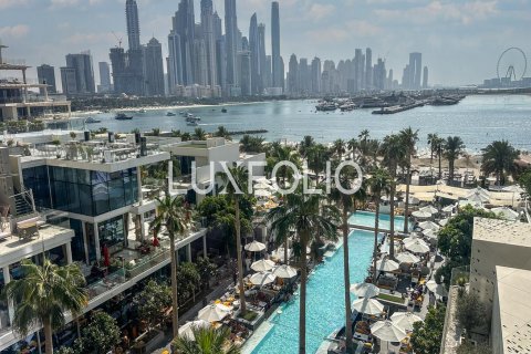 Apartment in Palm Jumeirah, Dubai, UAE 1 room, 46 sq.m. № 628000 - photo 1