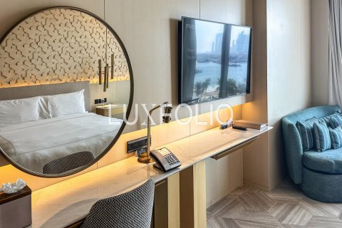 Apartment in Palm Jumeirah, Dubai, UAE 1 room, 46 sq.m. № 628000 - photo 7