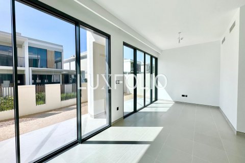 Vila v Tilal Al Ghaf, Dubai, SAE 4 ložnice, 373 m² Č.: 627758 - fotografie 3