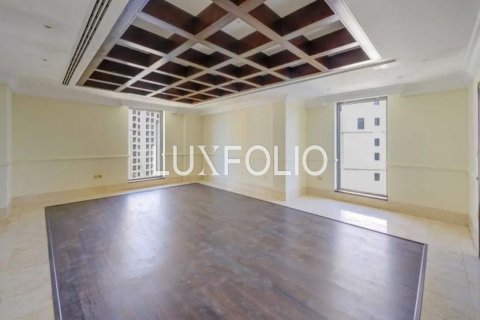 Attico in vendita a Jumeirah Beach Residence, Dubai, EAU 4 camere da letto, 540 mq. № 627759 - foto 8