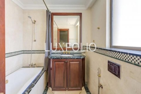 Attico in vendita a Jumeirah Beach Residence, Dubai, EAU 4 camere da letto, 540 mq. № 627759 - foto 16