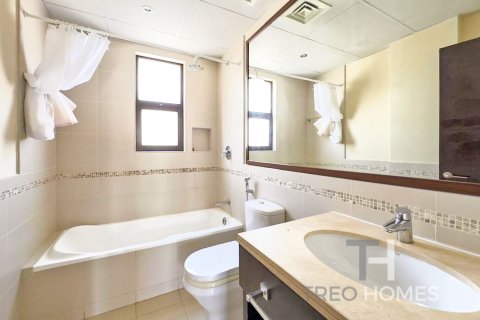 Řadový dům v Reem, Dubai, SAE 3 ložnice, 200 m² Č.: 597659 - fotografie 9