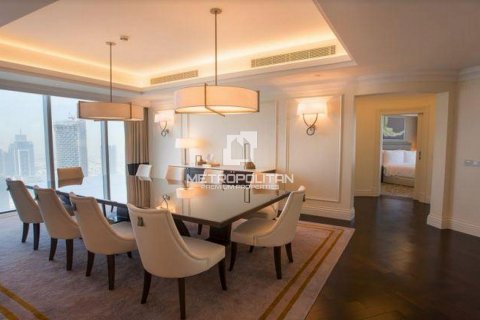 Apartment in Downtown Dubai (Downtown Burj Dubai), UAE 4 bedrooms, 264 sq.m. № 592720 - photo 3