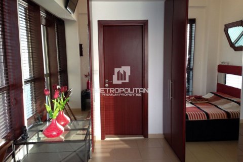 Apartment in Jumeirah Beach Residence, Dubai, UAE 2 bedrooms, 110 sq.m. № 592714 - photo 11