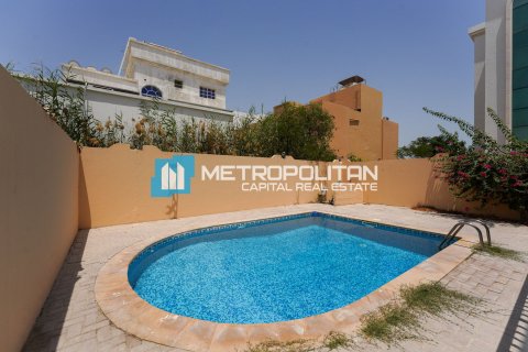 Tontti Khalifa City, Abu Dhabi, Arabiemiraatit 1393.5 m2 № 610808 - kuva 3