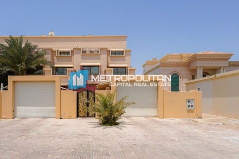 Tontti Khalifa City, Abu Dhabi, Arabiemiraatit 1393.5 m2 № 610808 - kuva 18