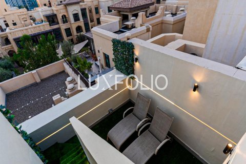 Apartament në Downtown Dubai (Downtown Burj Dubai), Emiratet e Bashkuara Arabe 2 dhoma gjumi, 136 m2. № 627786 - Foto 17