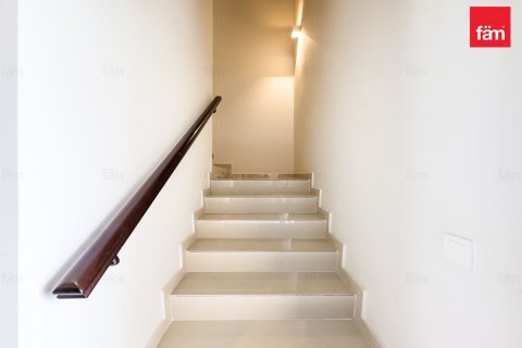 Vilë në Dubai, Emiratet e Bashkuara Arabe 3 dhoma gjumi, 112.2 m2. № 575325 - Foto 12