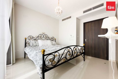 Vilë në Dubai, Emiratet e Bashkuara Arabe 3 dhoma gjumi, 112.2 m2. № 575325 - Foto 6