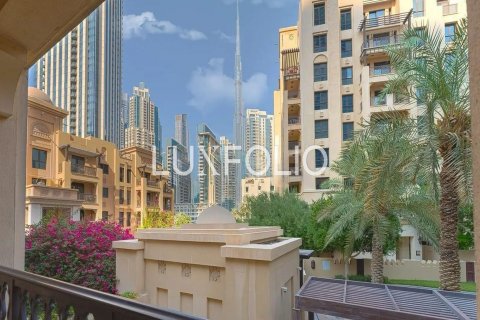 Appartamento in vendita a Old Town, Dubai, EAU 2 camere da letto, 98 mq. № 627559 - foto 2