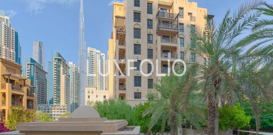 Appartamento a Old Town, Dubai, EAU 2 camere da letto, 98 mq. № 627559