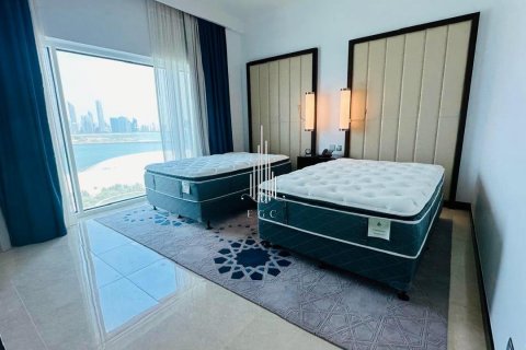 Appartamento in affitto a The Marina, Abu Dhabi, EAU 3 camere da letto, 221.9 mq. № 591788 - foto 1
