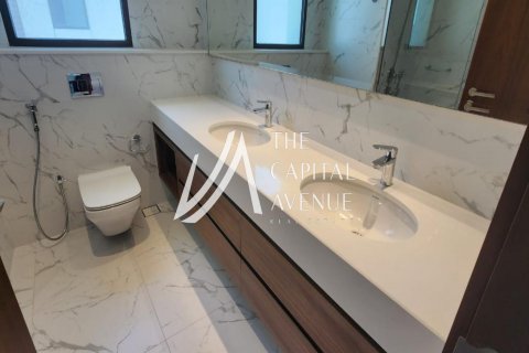 Vila di Abu Dhabi, UAE 4 bilik tidur, 703 meter persegi № 605036 - foto 26