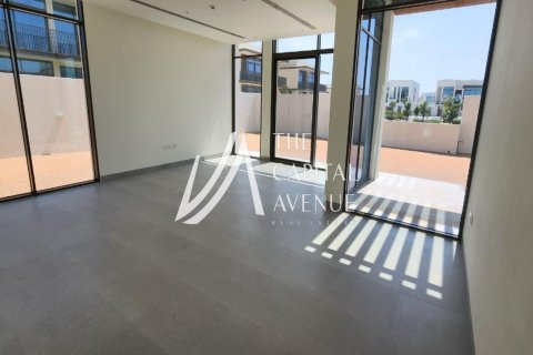 Vila di Abu Dhabi, UAE 4 bilik tidur, 703 meter persegi № 605036 - foto 2