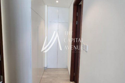Vila di Abu Dhabi, UAE 4 bilik tidur, 703 meter persegi № 605036 - foto 17