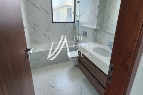 Vila di Abu Dhabi, UAE 4 bilik tidur, 703 meter persegi № 605036 - foto 21
