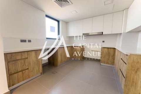 Villa on the Yas Island, Abu Dhabi, UAE 4 bedrooms, 209 sq.m. № 605037 - photo 17