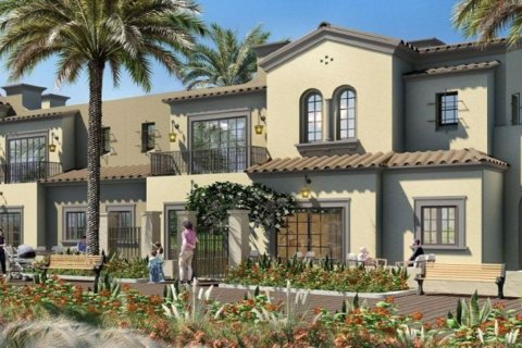 Commercial property in Khalifa City, Abu Dhabi, UAE 4 bedrooms, 316 sq.m. № 594364 - photo 9