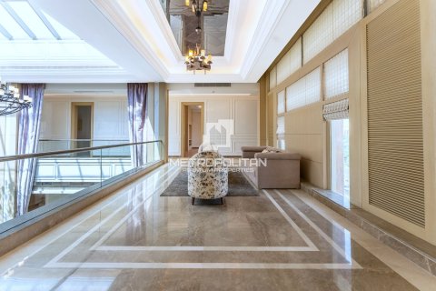 Villa till försäljning i Emirates Hills, Dubai, UAE 6 sovrum, 1750 kvm Nr. 592439 - fotografi 17