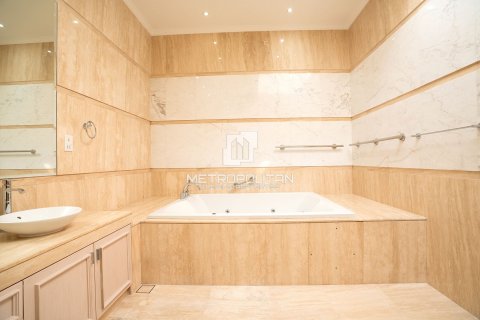 Villa in Emirates Hills, Dubai, UAE 7 bedrooms, 1750 sq.m. № 592439 - photo 12