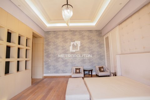 Villa in Emirates Hills, Dubai, UAE 7 bedrooms, 1750 sq.m. № 592439 - photo 15