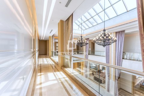 Villa till försäljning i Emirates Hills, Dubai, UAE 6 sovrum, 1750 kvm Nr. 592439 - fotografi 18