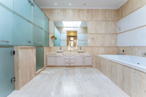 Villa till försäljning i Emirates Hills, Dubai, UAE 6 sovrum, 1750 kvm Nr. 592439 - fotografi 23