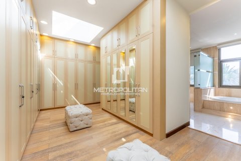 Villa till försäljning i Emirates Hills, Dubai, UAE 6 sovrum, 1750 kvm Nr. 592439 - fotografi 16