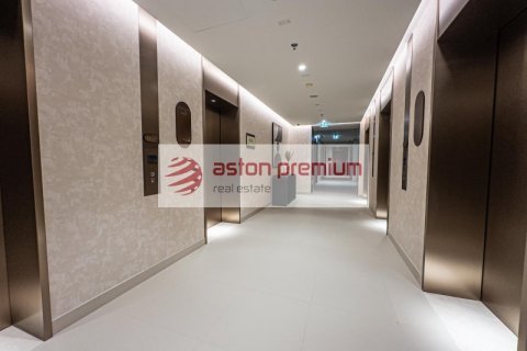 Lägenhet till försäljning i Dubai, UAE 2 sovrum, 111.4 kvm Nr. 628895 - fotografi 23