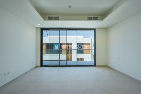 Commercial property on the Saadiyat Island, Abu Dhabi, UAE 4 bedrooms, 539 sq.m. № 594476 - photo 10