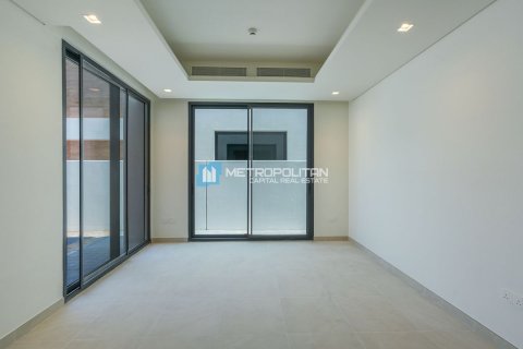 Commercial property on the Saadiyat Island, Abu Dhabi, UAE 4 bedrooms, 539 sq.m. № 594476 - photo 15