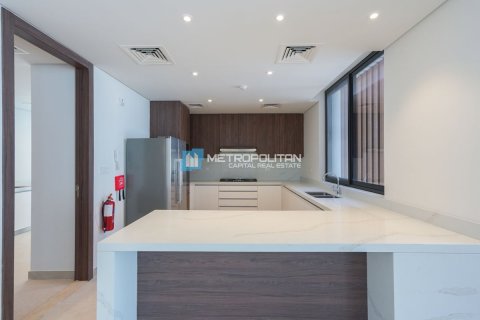 Commercial property on the Saadiyat Island, Abu Dhabi, UAE 4 bedrooms, 539 sq.m. № 594476 - photo 4