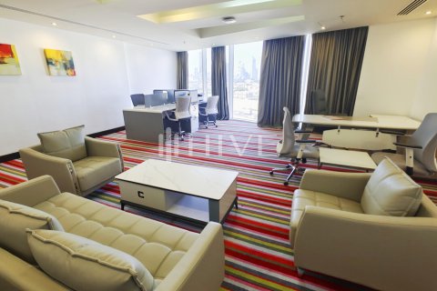 Zyrë në Business Bay, Dubai, Emiratet e Bashkuara Arabe 181.4 m2. № 590488 - Foto 16