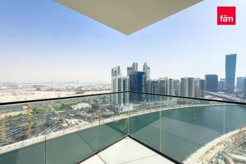 Apartmen di Business Bay, Dubai, UAE 1 bilik tidur, 69.4 meter persegi № 612338 - foto 23