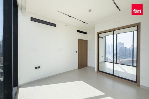 Apartmen di Business Bay, Dubai, UAE 1 bilik tidur, 69.4 meter persegi № 612338 - foto 17
